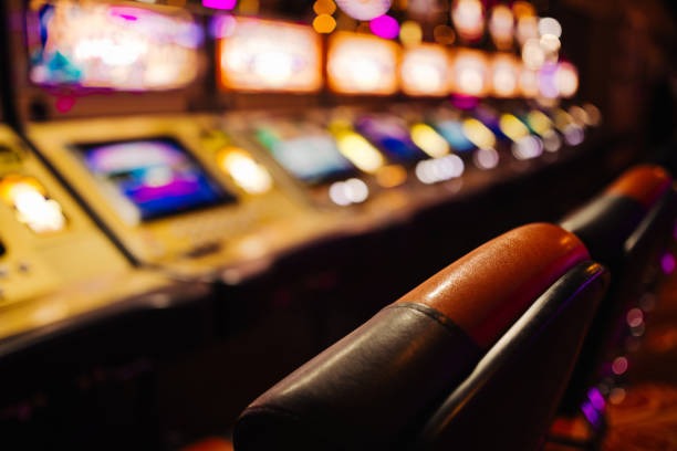 Live European Roulette table broadcast on jitutogel showing dealer, wheel, and betting layout